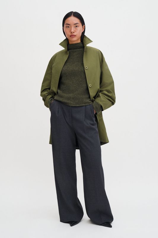 MIKA YAK Funnelneck Laurel Green 