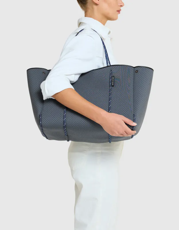 ESCAPE TOTE Pewter