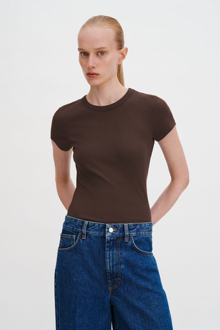 Hovedbilde Fine Rib Tee Dark Chocolate